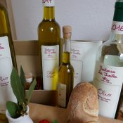 Olivenöl Olio extravergine di Oliva der Fattoria La Vialla-- Olio Extravergine