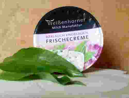 Frischcreme mit Bärlauch und Knoblauch aus der Weißenhorner Milch Manufaktur