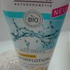 Straffende Bodylotion basis sensitiv von lavera Naturkosmetik
