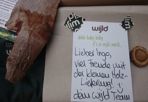 T Shirt aus Holz WoodShirt von wijld GmbH (1)