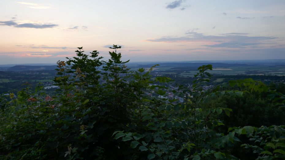 Plumbohms Aussichtsreich Gast und Logierhaus auf 493 Höhenmetern in Bad Harzburg Abendstimmung auf dem Burgberg (1)
