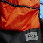 Vegane, handgefertigte Taschen aus der Manufaktur Ewert in Oldenburg idea4tex Tasche in blau und orange