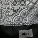 Vegane, handgefertigte Taschen aus der Manufaktur Ewert in Oldenburg idea4tex Tasche in grau mit Muster